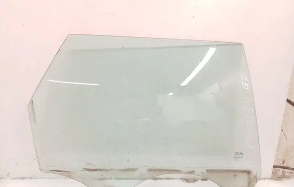 Volvo V50 Rear door window glass