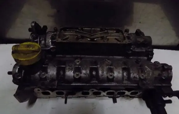 Renault Megane I Engine head 