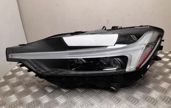Volvo XC60 Headlight/headlamp 32404707