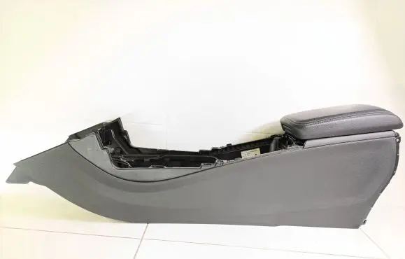 Mercedes-Benz A W176 Center console E0517610001 A1766800700