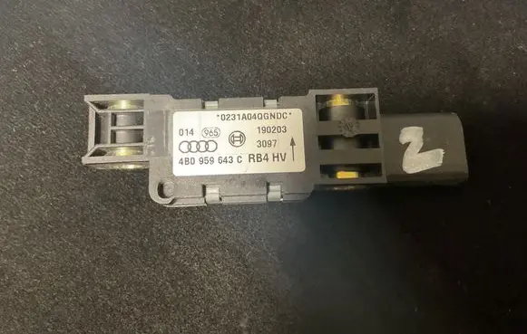 Audi A4 S4 B7 8E 8H Airbag deployment crash/impact sensor 0231A040GNDC 4B0959643C 190203