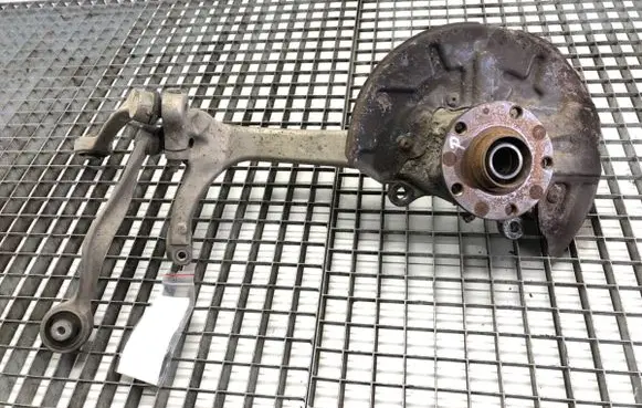 Audi A4 S4 B6 8E 8H Front wheel hub spindle knuckle