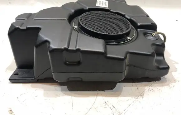 Jeep Grand Cherokee Subwoofer speaker 05064610A 2677M