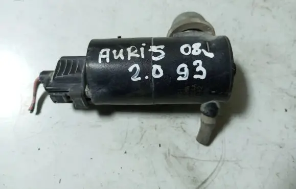 Toyota Auris 150 Windscreen/windshield washer pump
