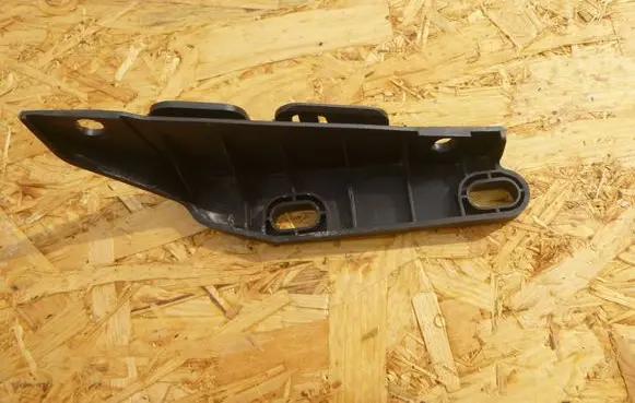 Citroen C4 I Picasso Front bumper mounting bracket