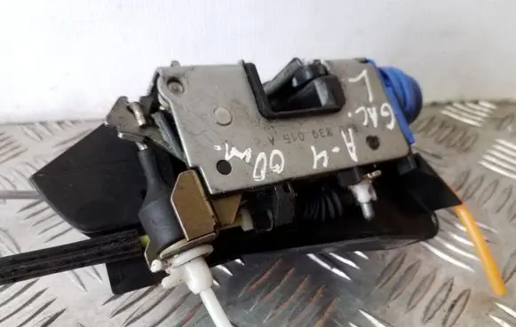 Audi A4 S4 B5 8D Rear door lock 8D0839015A