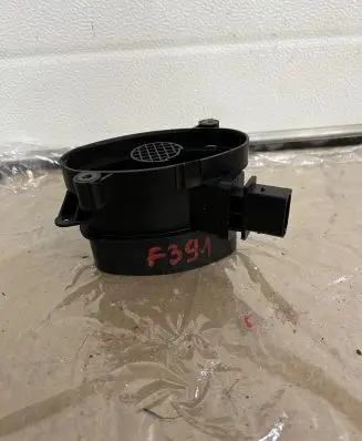 BMW 5 E60 E61 Mass air flow meter 0928400529 F391