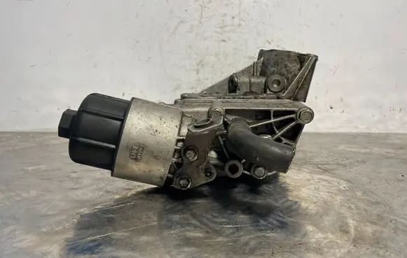Engine oil radiator