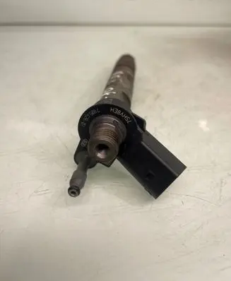 BMW 5 F10 F11 Fuel injector 0445116024 0445116 780542802
