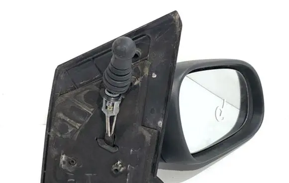 Front door electric wing mirror