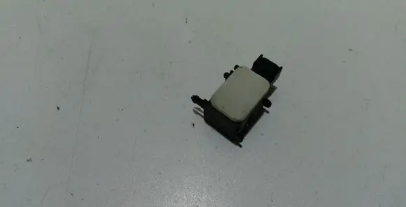 Hyundai Santa Fe Airbag deployment crash/impact sensor 959202B000 SA320080000
