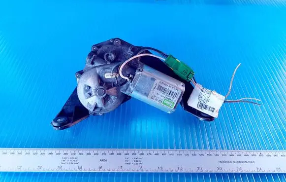 Renault Scenic I Rear window wiper motor 53014112 7700437775A 8200029545