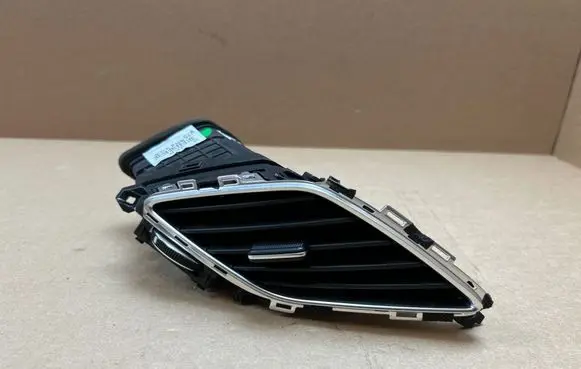 Hyundai i40 Dash center air vent grill 974103Z000