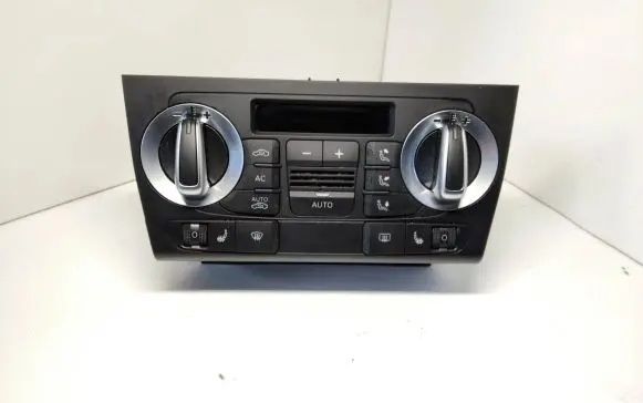 Audi A3 S3 8P Climate control unit 8P0820043BH A2C53301900 0000250908