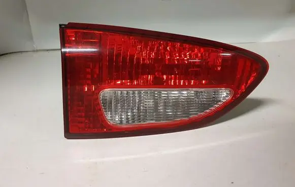 Subaru B9 Tribeca Tailgate rear/tail lights 2ZR946090