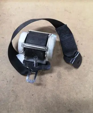 Opel Vectra C Rear seatbelt 041039