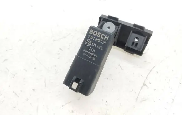 Skoda Superb B6 (3T) Glow plug pre-heat relay 038907281D 0281003038 1K0937540A
