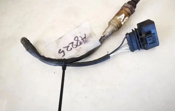 Audi A6 S6 C5 4B Lambda probe sensor 058003644
