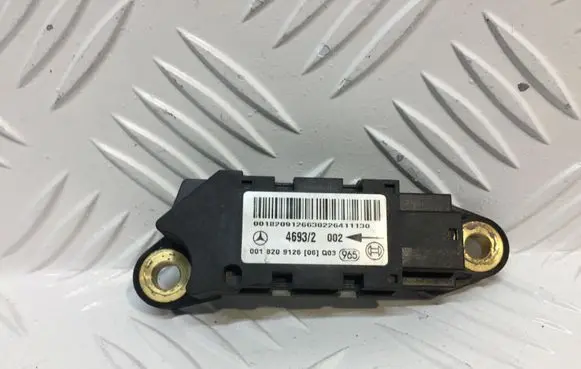 Mercedes-Benz S W220 Airbag deployment crash/impact sensor 0018209126