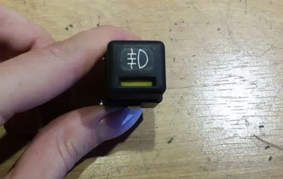 Fog light switch