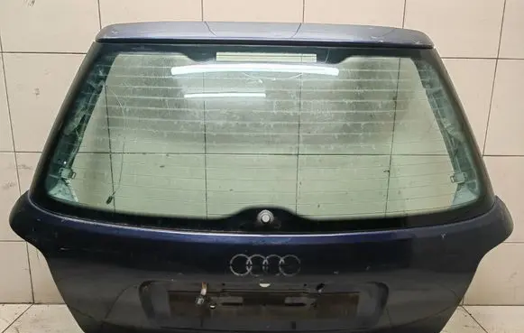 Audi A4 S4 B5 8D Tailgate/trunk/boot lid