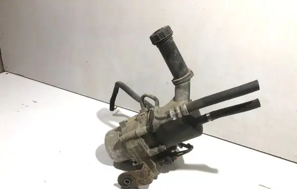Citroen C4 I Power steering pump 9681545980