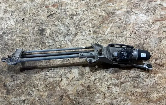 Mitsubishi L200 Front wiper linkage and motor 8250A125 WM07B