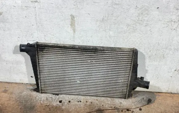 Audi A6 S6 C5 4B Intercooler air channel guide 4b0145805a
