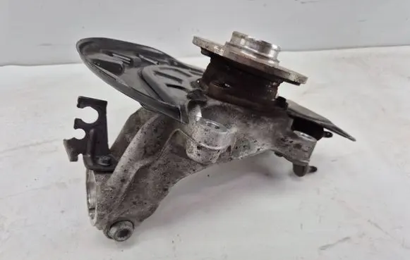 Volkswagen Golf VIII Front wheel hub spindle knuckle F572599 MWAG500D GKL4625