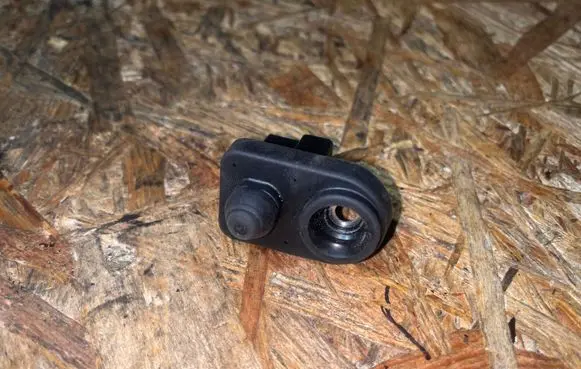Nissan Navara D23 Rear door sensor CS306 CS305