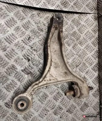 Volvo XC70 Front lower control arm/wishbone 