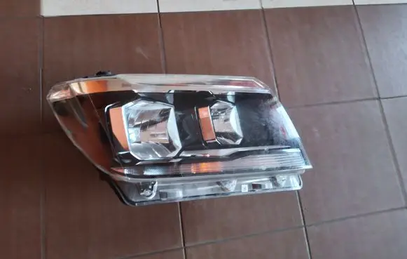 Volkswagen Crafter Headlight/headlamp 7C1941006