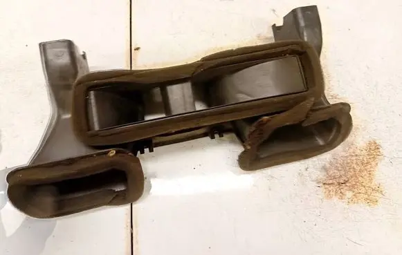 Audi A6 S6 C5 4B Air intake duct part 4B1819389C