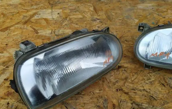 Volkswagen Golf III Headlights/headlamps set 