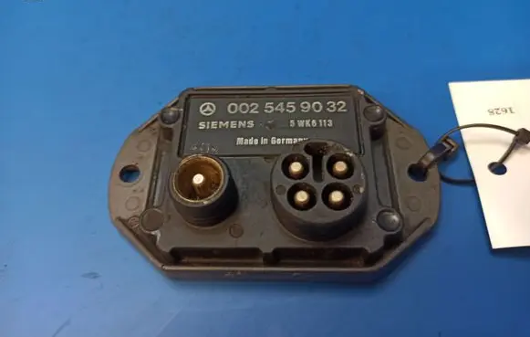 Mercedes-Benz W123 Combustion control unit/module 0025459032