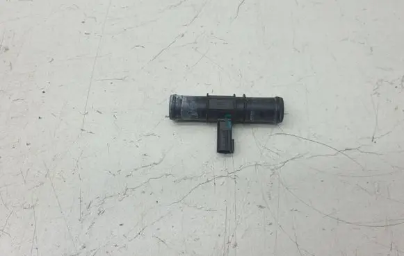 Tesla Model S Coolant temperature sensor 600737100A 600737100 6007371
