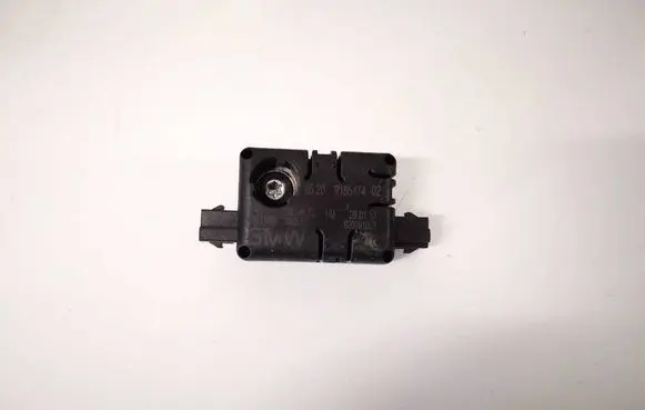 BMW 5 F10 F11 Antenna control unit 65209185474 6520918547402