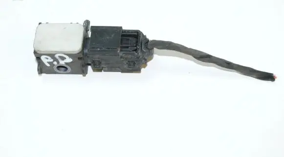Hyundai Santa Fe Airbag deployment crash/impact sensor 959303L100