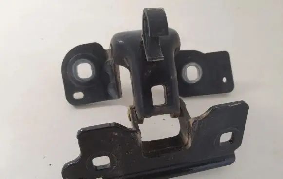 Peugeot 508 Tailgate/trunk/boot hinge 9687860380