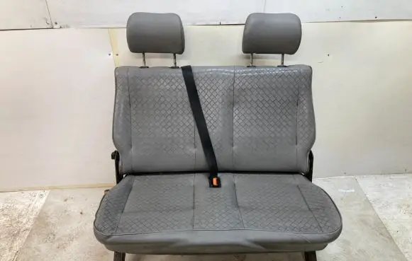 Volkswagen Transporter - Caravelle T4 Second row seats 