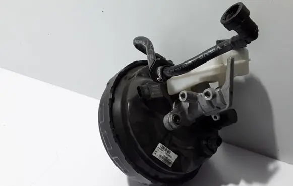 Volvo XC90 Brake booster 31445747