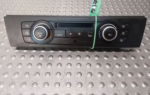 BMW 1 E81 E87 Climate control unit 9224545