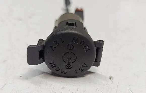 Hyundai ix35 12 V Socket (front) wfasfaw784