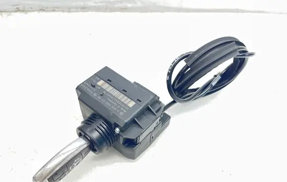 Mercedes-Benz CLK A209 C209 Ignition lock A2095453308