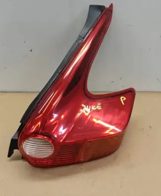 Nissan Juke I F15 Rear/tail lights 