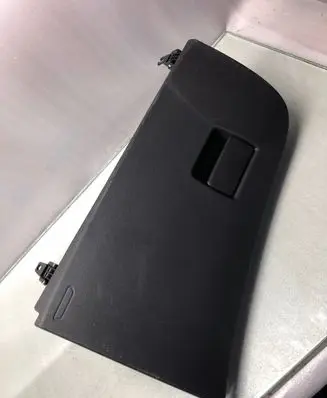 Opel Insignia B Glove box 39039941