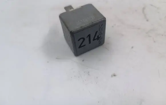 Audi A6 S6 C5 4B Other relay 443951253K