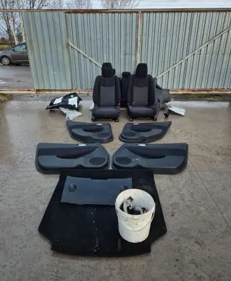 Nissan Leaf II (ZE1) Interior set 