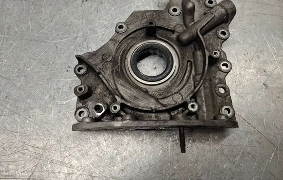 Peugeot 3008 I Oil pump 9686038880