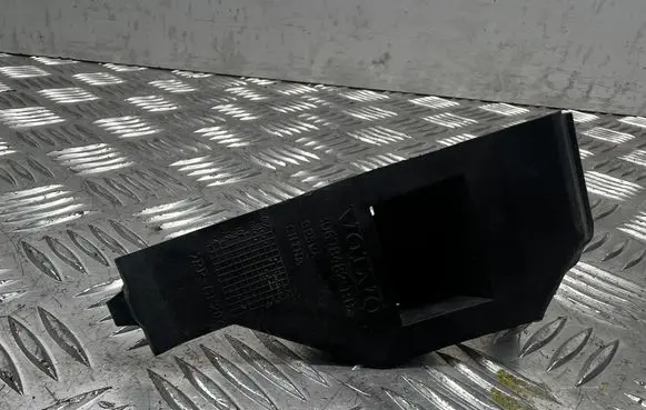 Volvo V50 Front bumper mounting bracket 30678482 BP8BA